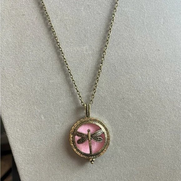 Dragon Fly Aromatherapy Necklace - Picture 3 of 3